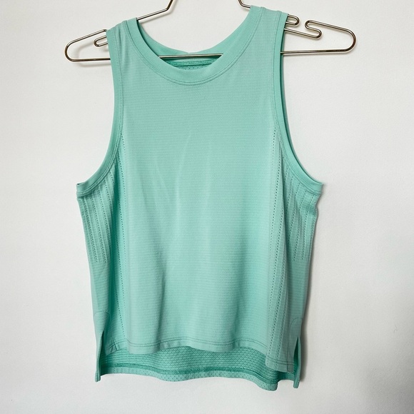 Lululemon Train To Be Tank Top Size 6 Wild Mint Green Relaxed Fit Waist Length - Picture 1 of 11